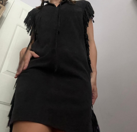 💥Nwot💥WALTER BAKER Black Suede Sleeveless Dress w/ Side Fringe - Picture 1 of 11